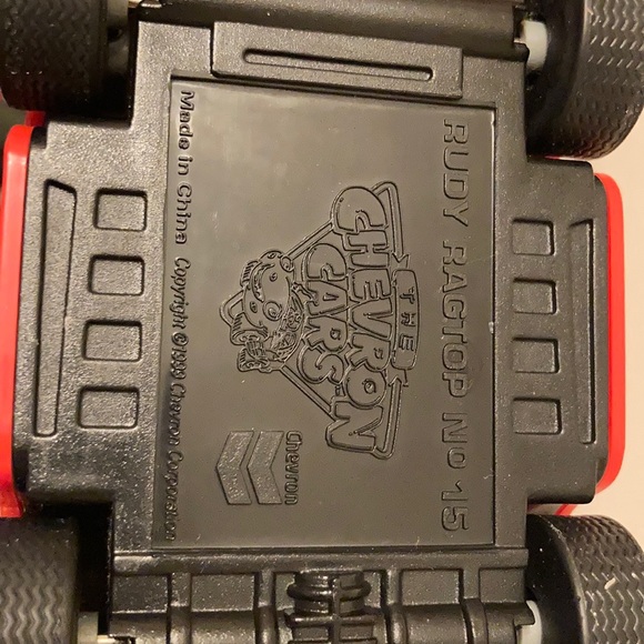 FIVE Chevron Techron Cars - Picture 5 of 14